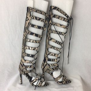 Sexy taupe & Black Privileged lace up heels sz 10